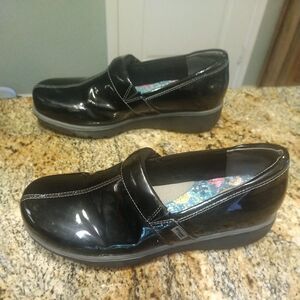 GREYS ANATOMY SOFTWALK Women’s Sz 10.5 Black Floral Medical Nurse Work Shoes